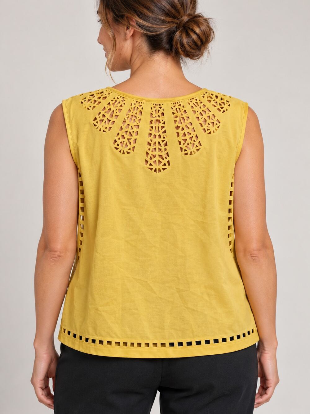 Maddy...K Yellow Geometric Laser Cut Sleeveless Boxy Blouse Medium